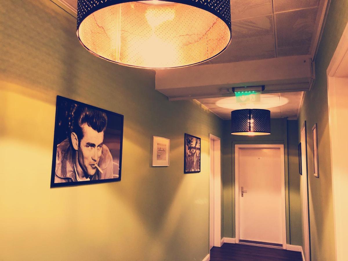 Sezer B&A Ug Bed & Breakfast - Berlin, Berlin